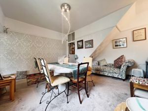 Dining Room - click for photo gallery